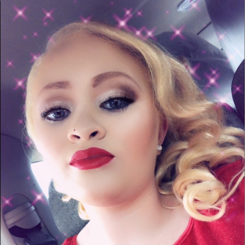 Meet your Posher, Madison